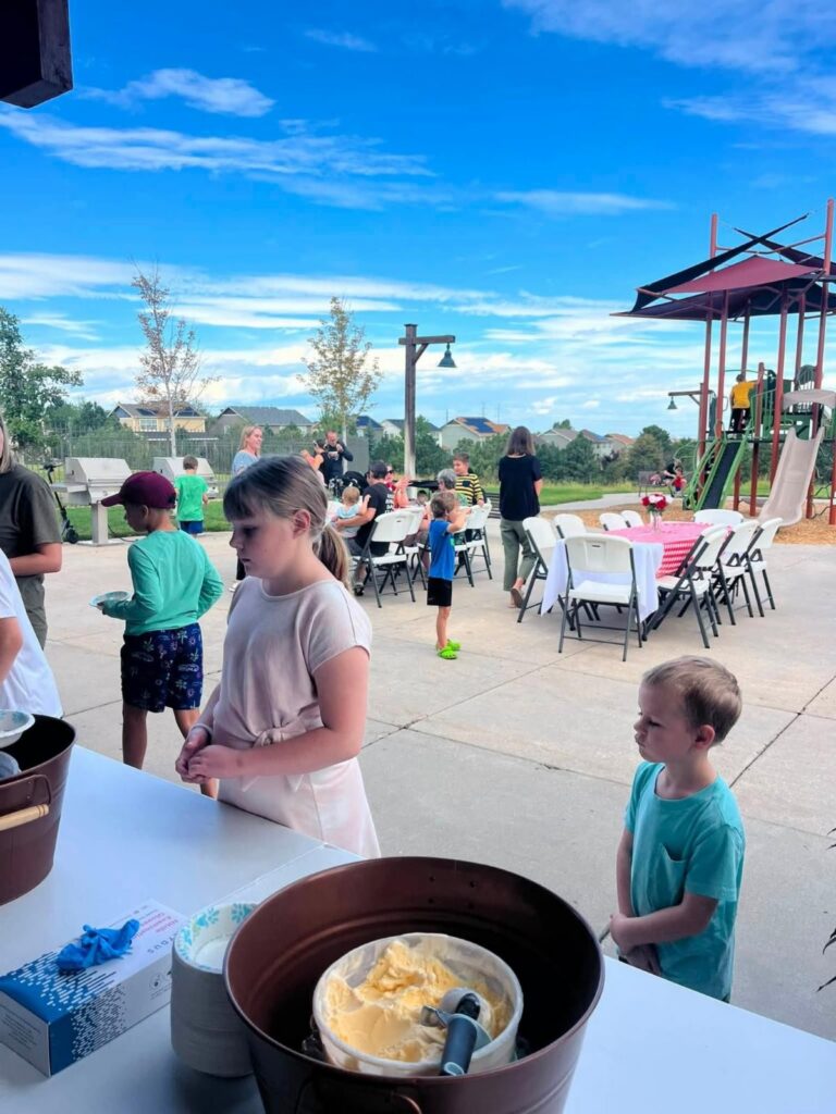 kids waiting at table for ice cream